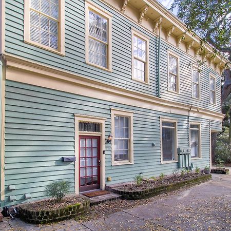 Walk To It All In Downtown, Double King Beds Savannah Bagian luar foto